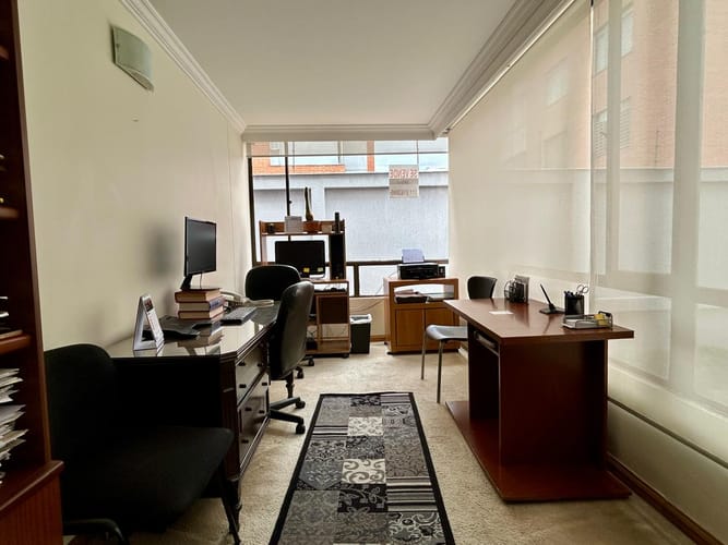 Apartamento de 3 alcobas en venta en Santa Barbara, Bogotá, 245 m² · foto 13 de 24