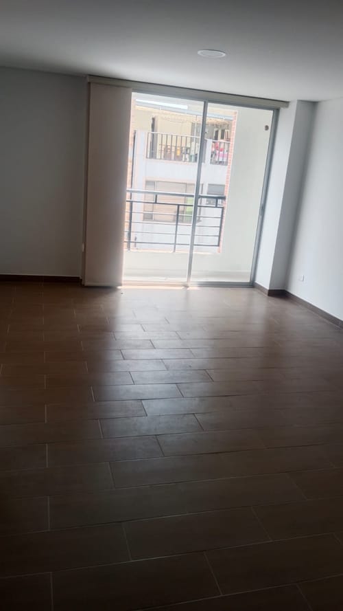 Apartamento de 2 alcobas en venta en Engativá, Bogotá, 51 m² · foto 5 de 8
