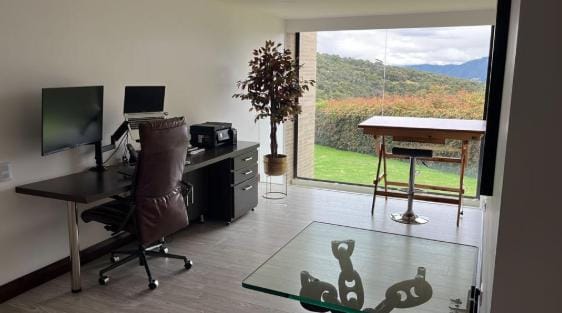 Casa de 5 alcobas en venta en Yerbabuena, Sopó, 360 m² · foto 8 de 24