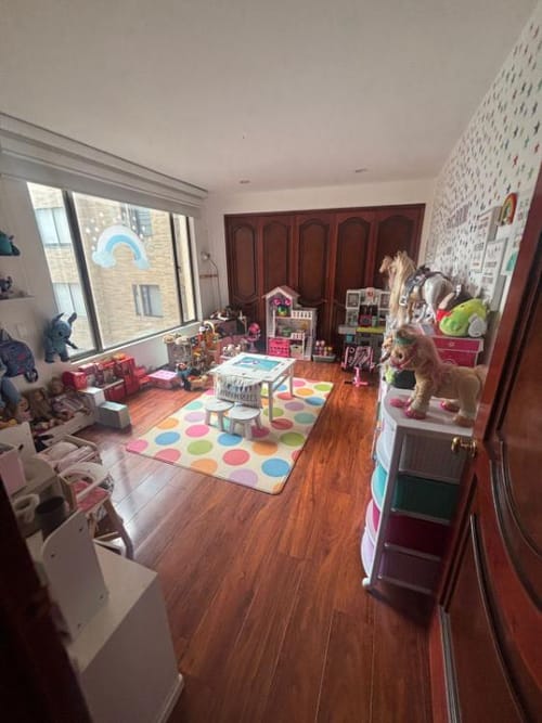 Apartamento de 3 alcobas en venta en Chico Norte, Bogotá, 187 m² · foto 13 de 24
