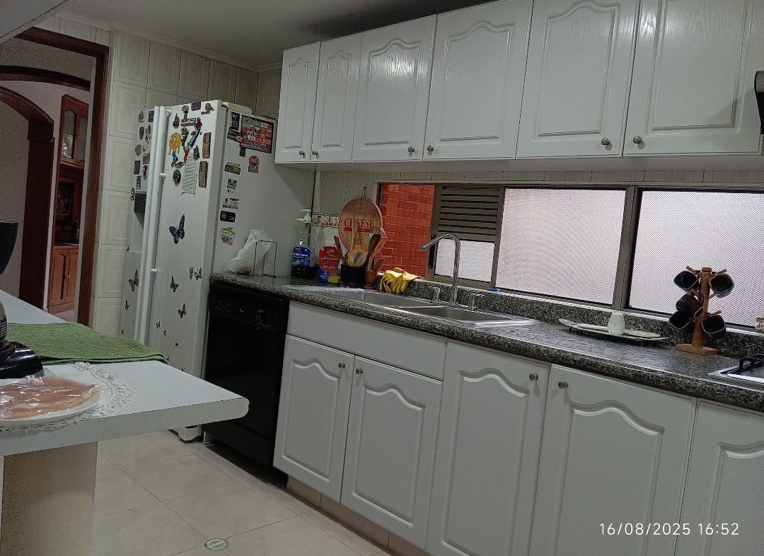 Apartamento en venta en Ciudad Salitre, Bogotá · foto 17 de 24