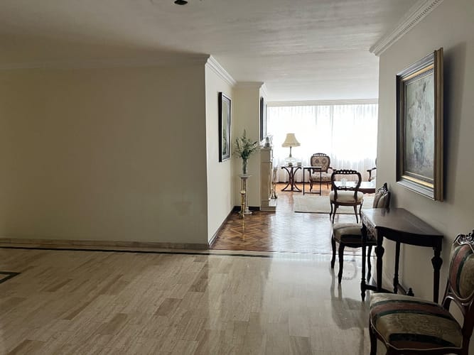 Apartamento de 4 alcobas en venta en Chico Norte, Bogotá, 187 m² · foto 6 de 15