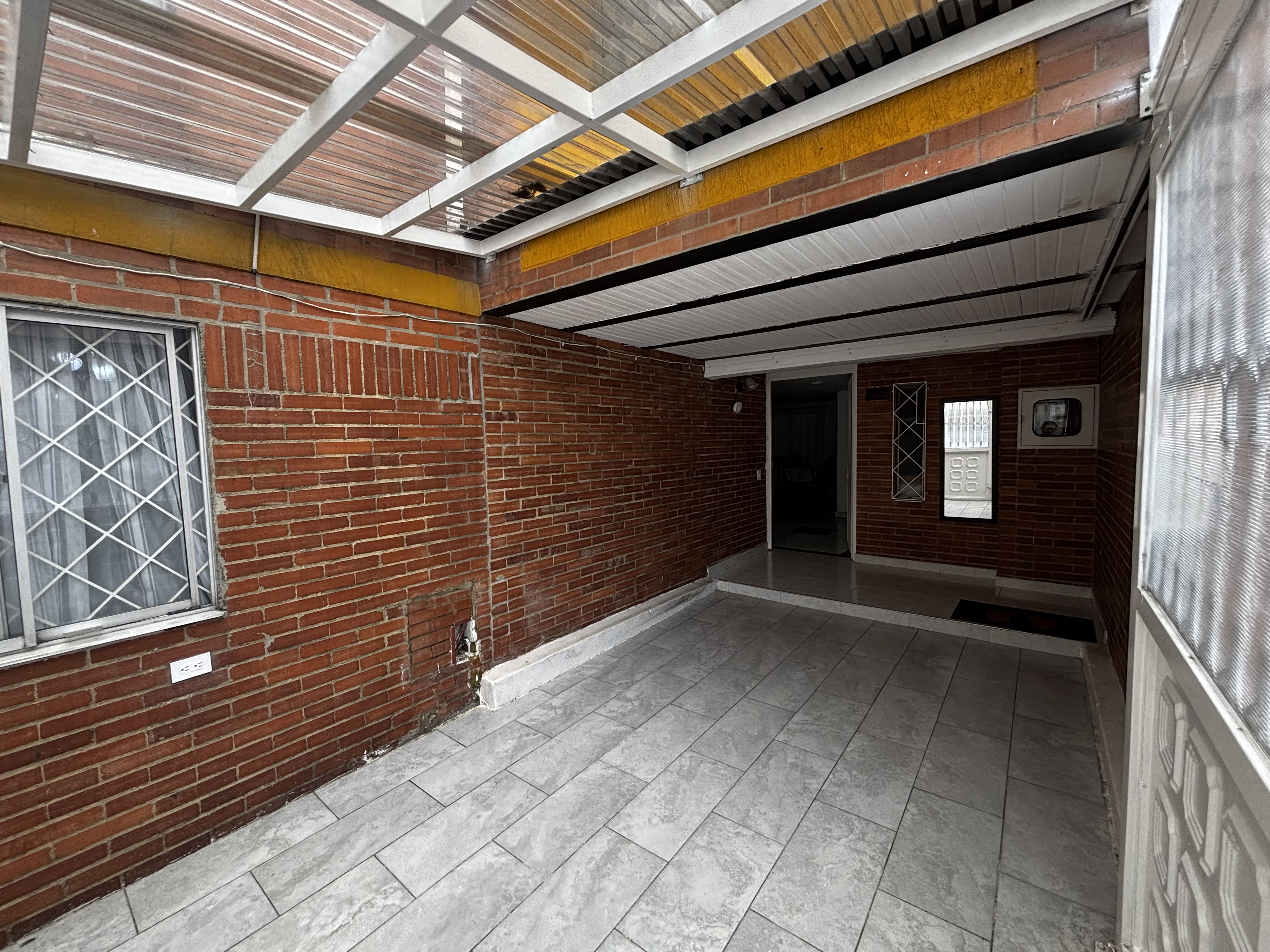 Casa en venta en Engativá, Bogotá · foto 7 de 24