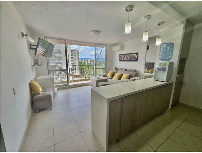 Apartamento de 2 alcobas en venta en Las Palmas, Ricaurte, 53 m² · foto 2 de 20