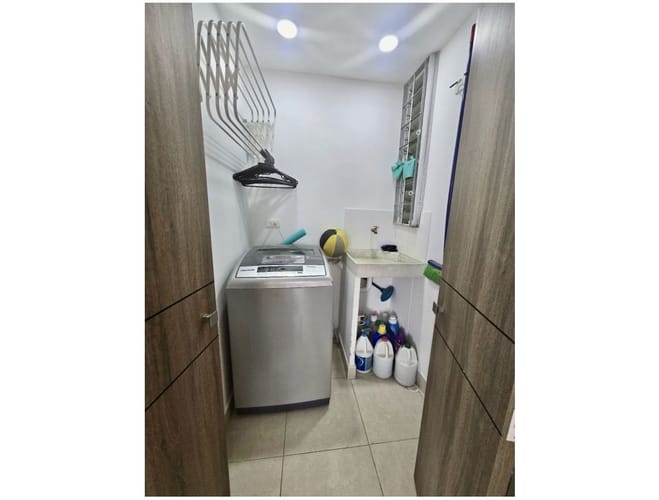 Apartamento de 2 alcobas en venta en Las Palmas, Ricaurte, 53 m² · foto 5 de 20