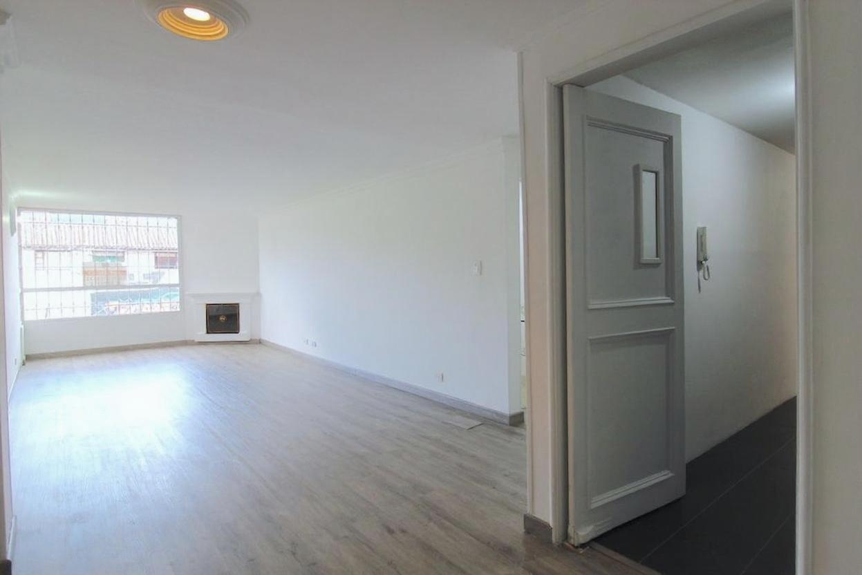 Apartamento en venta en Alhambra, Bogotá · foto 2 de 14