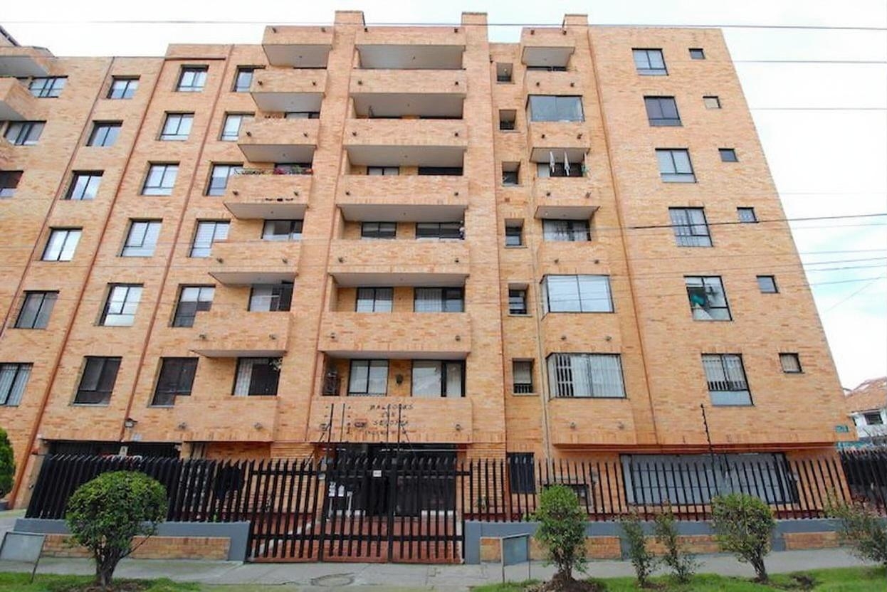 Apartamento en venta en Alhambra, Bogotá · foto 3 de 14