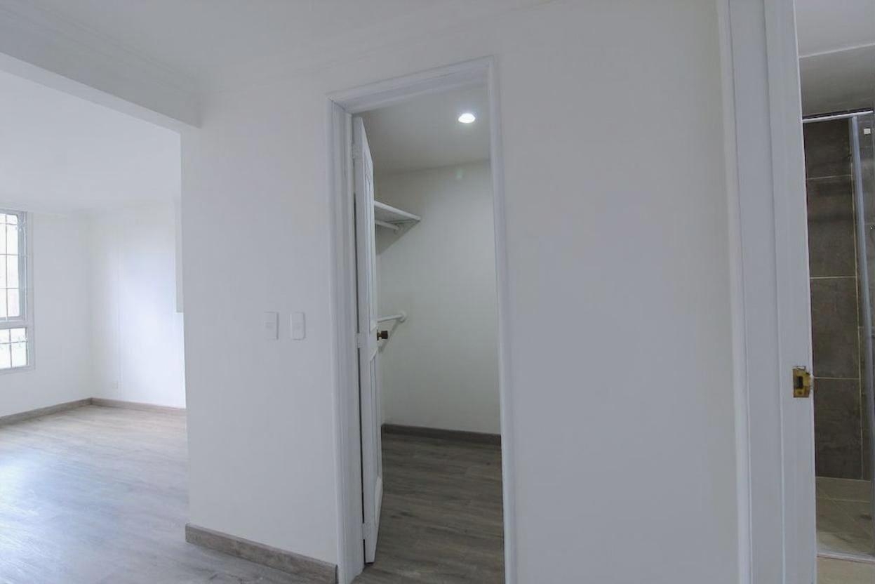 Apartamento en venta en Alhambra, Bogotá · foto 8 de 14