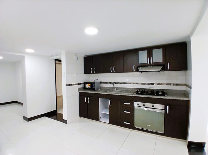 Casa de 4 alcobas en venta en Santa Ana, Bogotá, 330 m² · foto 4 de 18