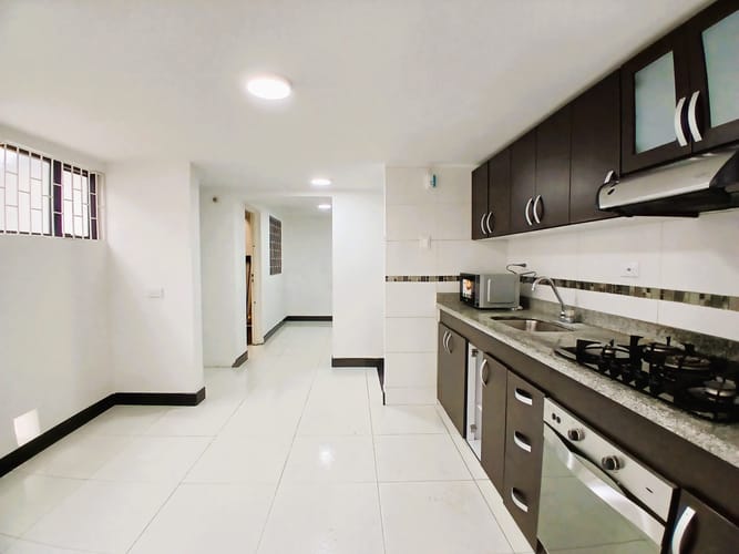 Casa de 4 alcobas en venta en Santa Ana, Bogotá, 330 m² · foto 5 de 18