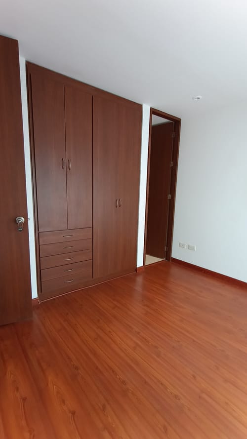 Apartaestudio en venta en Santa Barbara, Bogotá, 31 m² · foto 9 de 15