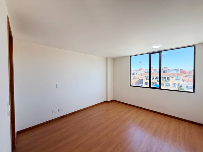 Apartamento de 3 alcobas en venta en Alhambra, Bogotá, 157 m² · foto 16 de 19
