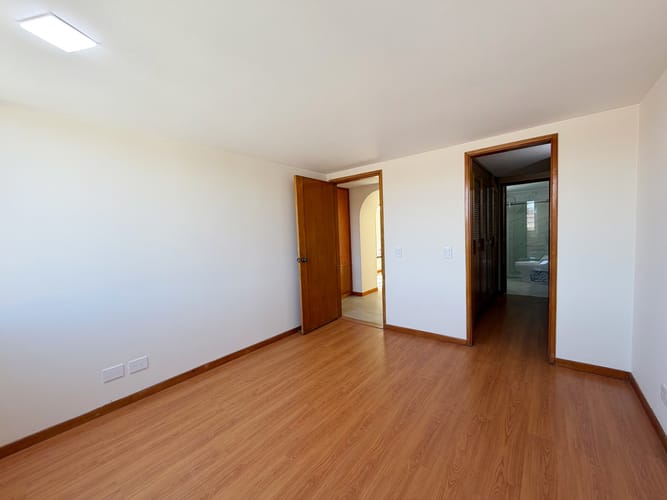 Apartamento de 3 alcobas en venta en Alhambra, Bogotá, 157 m² · foto 17 de 19
