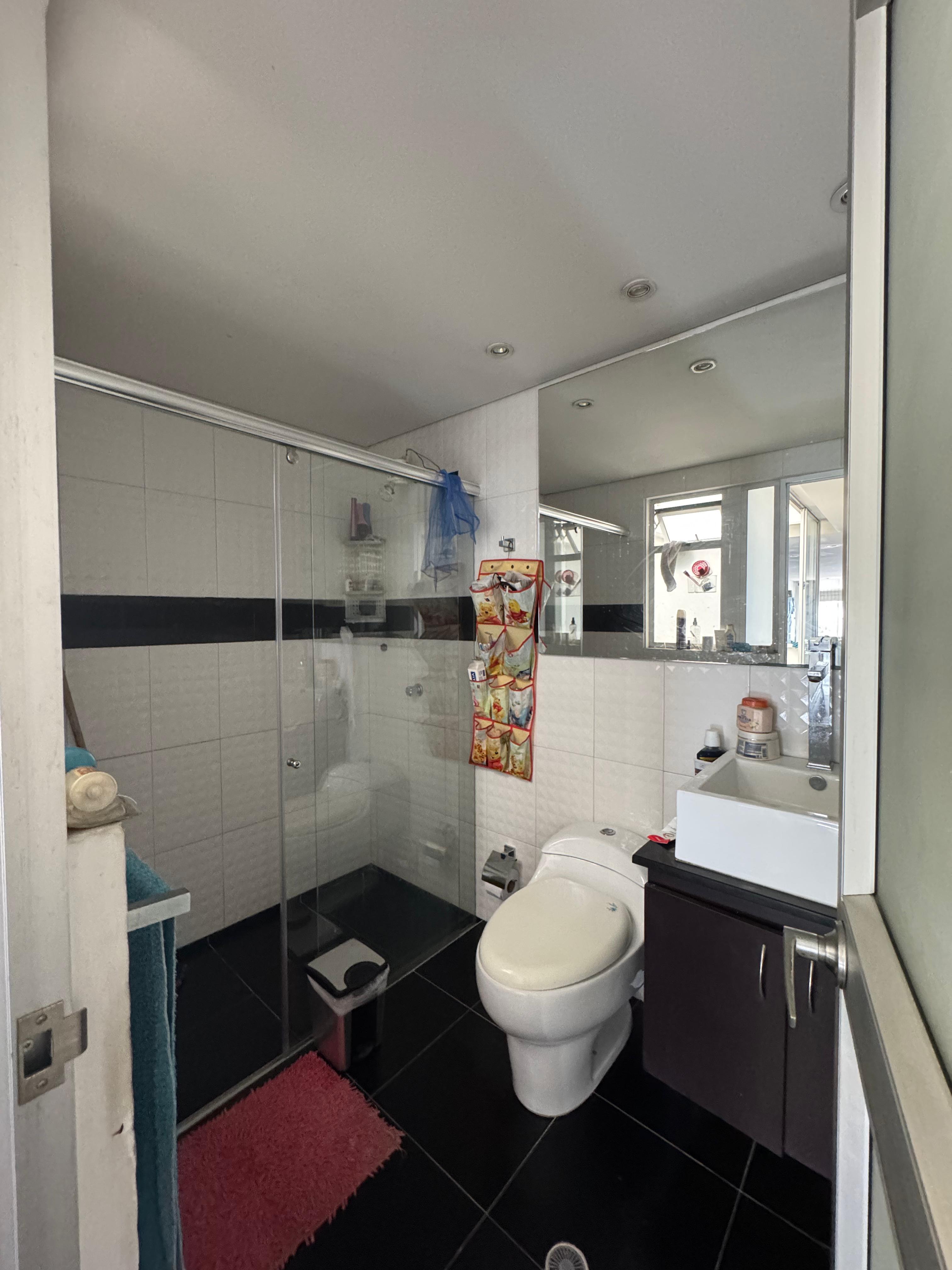 Casa en venta en Engativá, Bogotá · foto 2 de 24