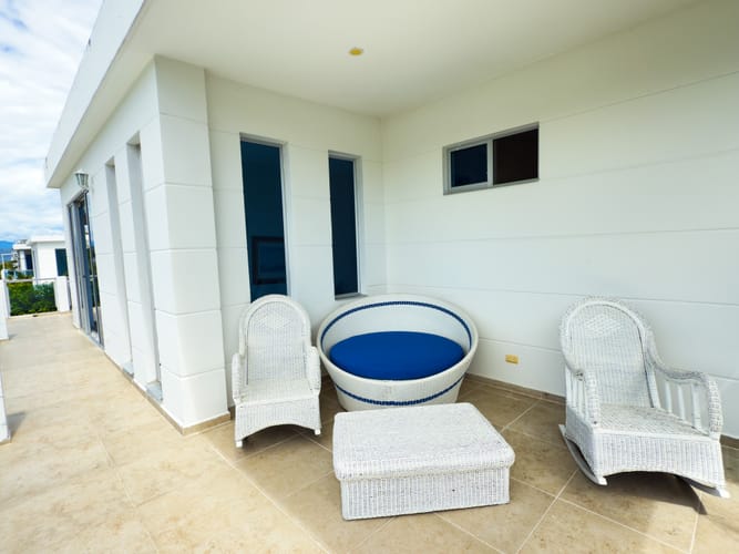 Casa de 5 alcobas en venta en Br. Los Tamarindos, Girardot, 285 m² · foto 16 de 24