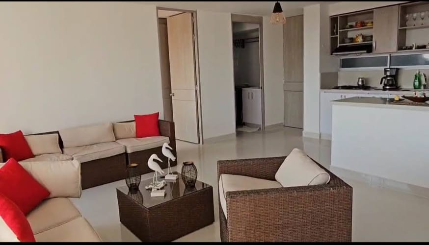 Apartamento de 3 alcobas en arriendo en Ricaurte, 87 m² · foto 3 de 14