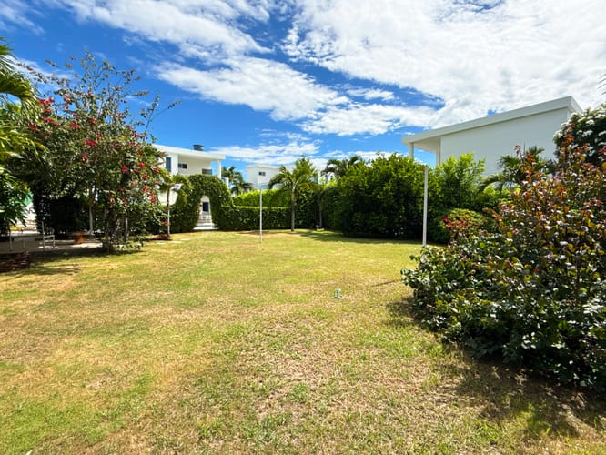 Casa de 5 alcobas en venta en Br. Los Tamarindos, Girardot, 285 m² · foto 21 de 24
