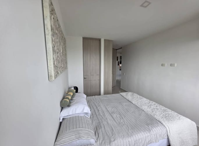Apartamento de 3 alcobas en arriendo en Ricaurte, 87 m² · foto 6 de 14
