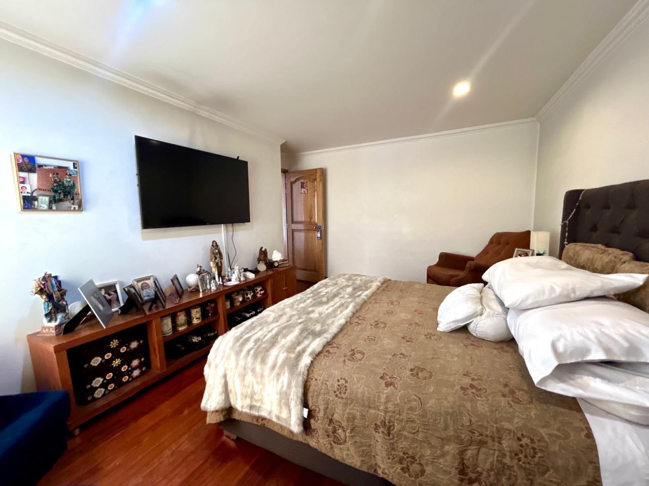 Apartamento en venta en Chicó Alto, Bogotá · foto 10 de 19