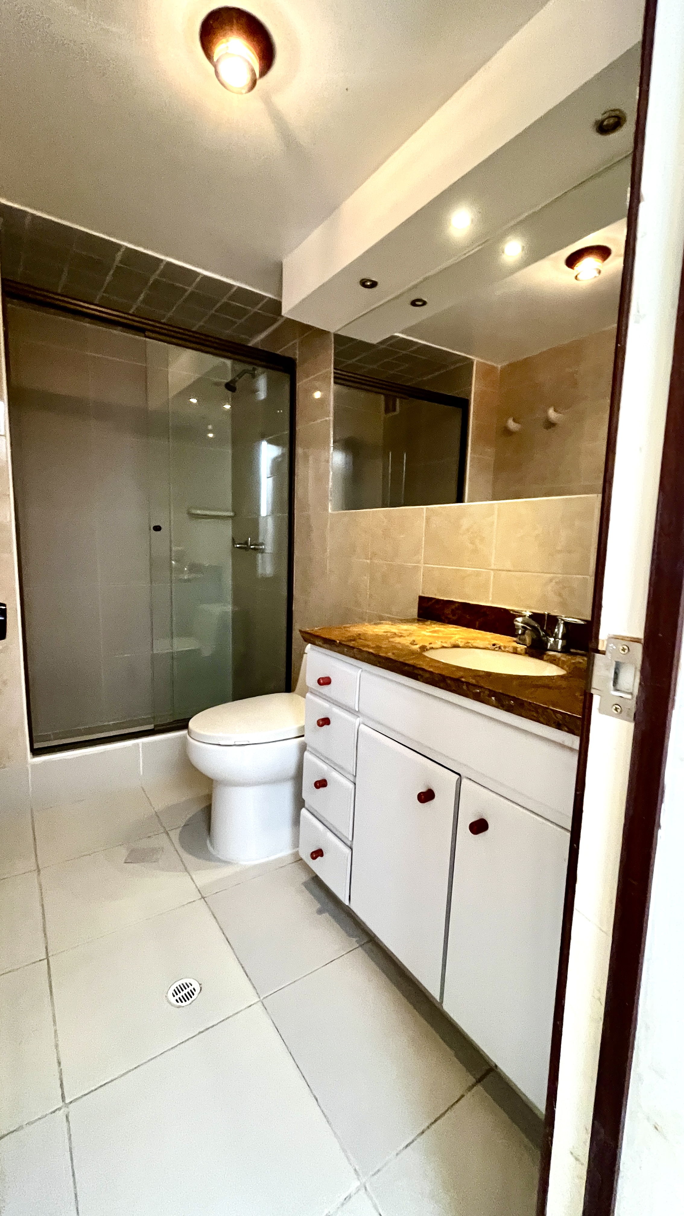 Apartamento en venta en Santa Barbara, Bogotá · foto 16 de 18