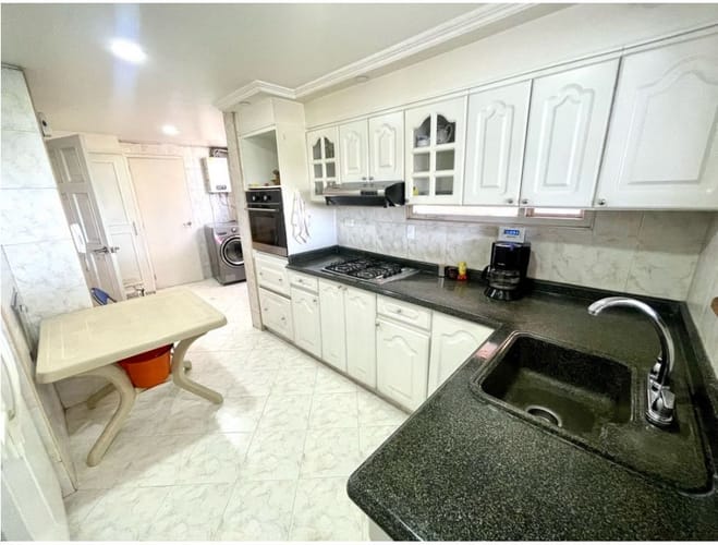 Apartamento en venta en Chico, Bogotá · foto 10 de 24