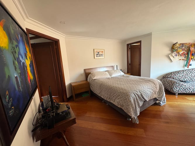 Apartamento de 3 alcobas en venta en Chicó Alto, Bogotá, 226 m² · foto 13 de 22