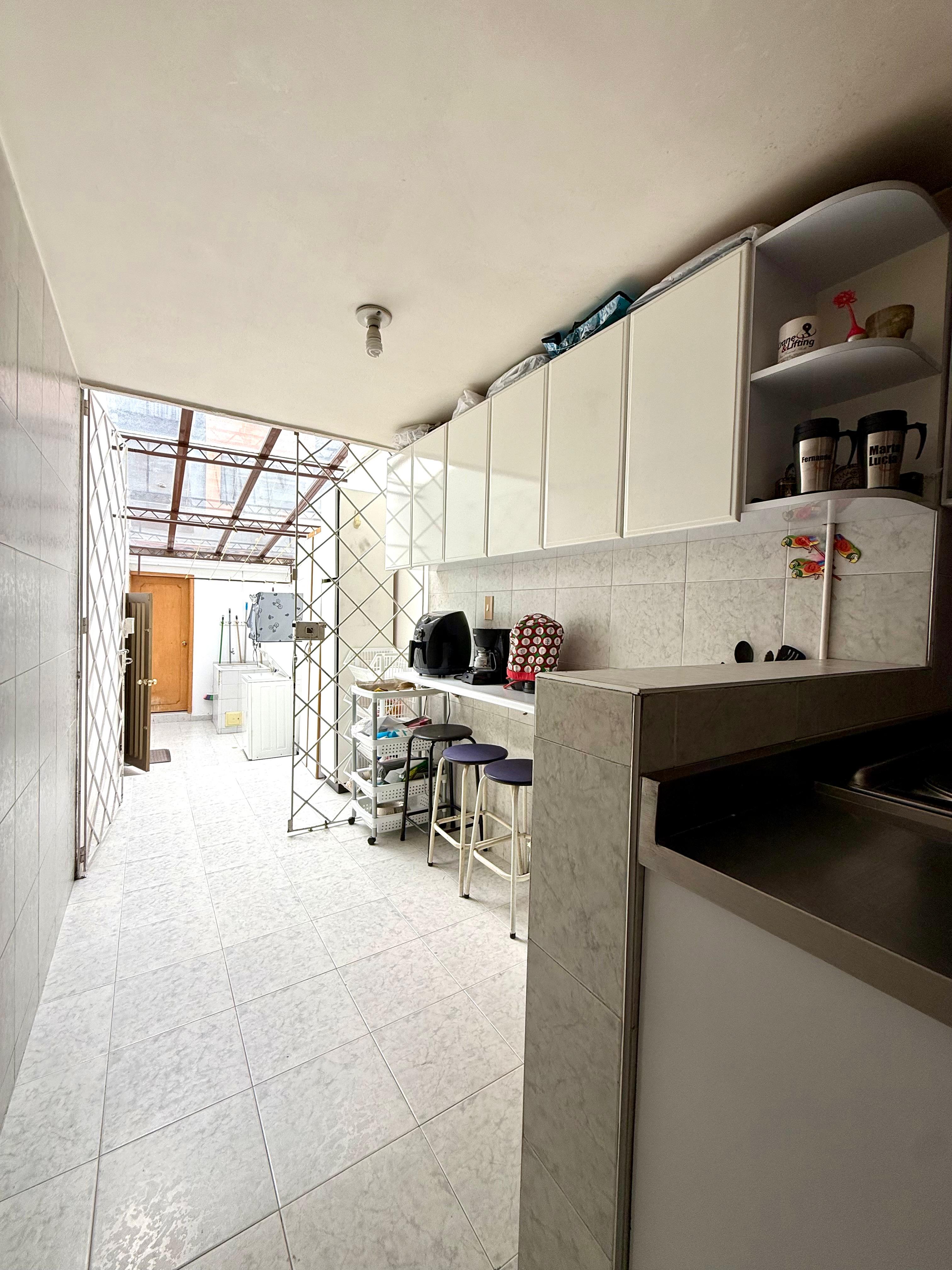Casa en venta en Santa Barbara, Bogotá · foto 9 de 18