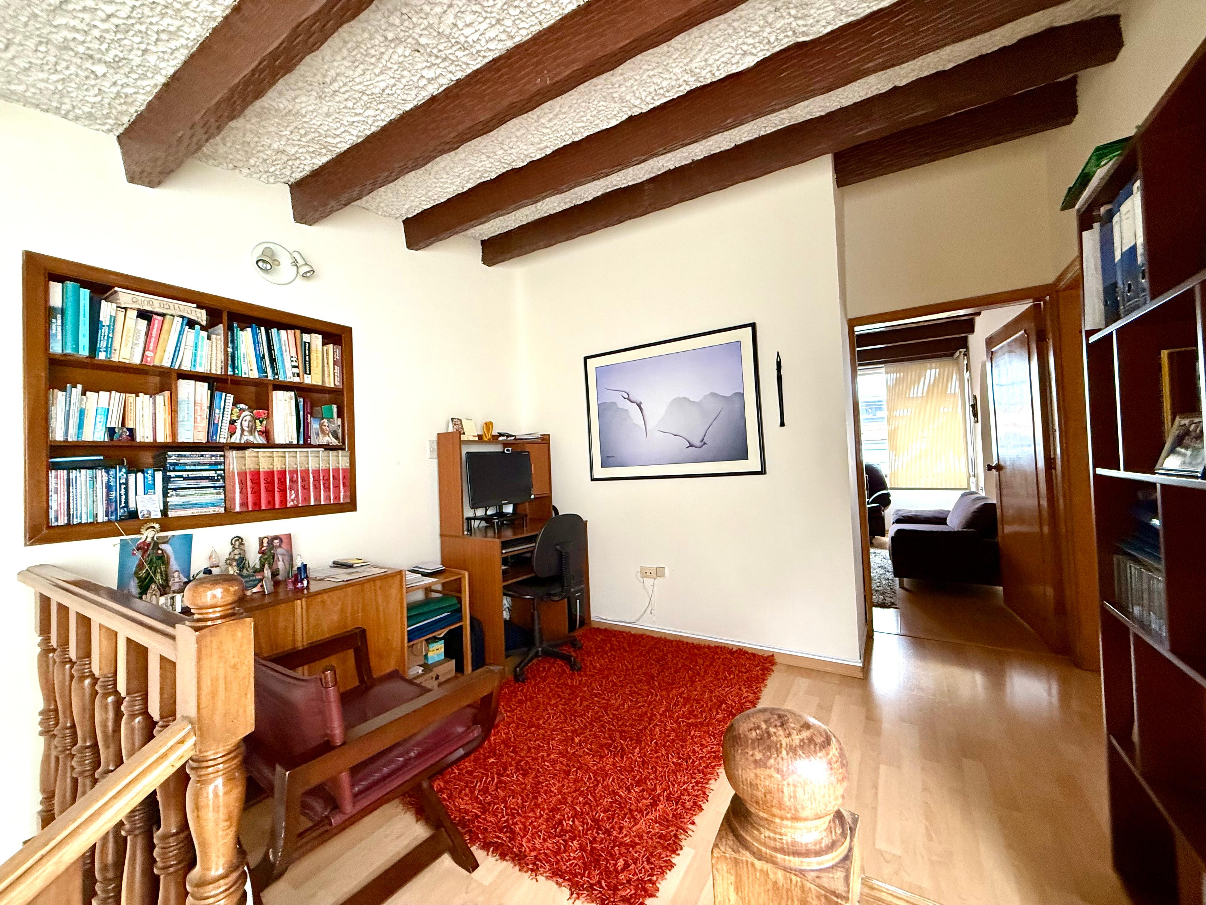Casa en venta en Santa Barbara, Bogotá · foto 12 de 18