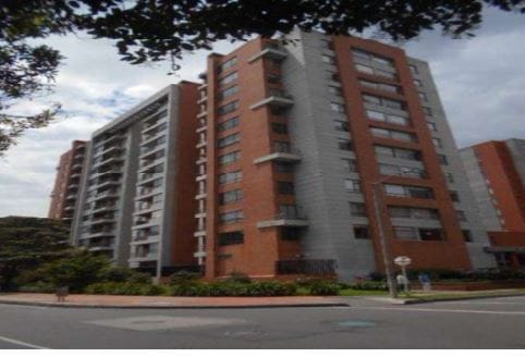 Apartamento en venta en Santa Barbara, Bogotá · foto 2 de 23