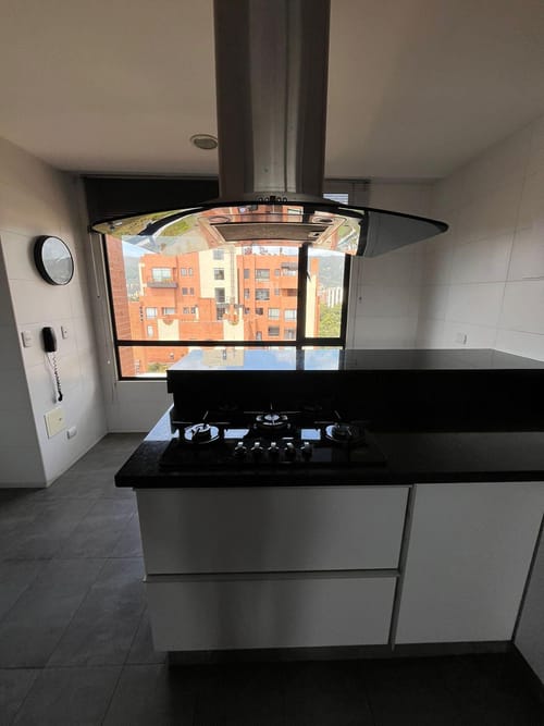 Apartamento de 4 alcobas en venta en La Calleja, Bogotá, 254 m² · foto 17 de 24