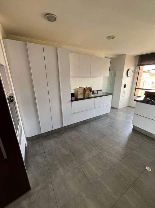 Apartamento de 4 alcobas en venta en La Calleja, Bogotá, 254 m² · foto 18 de 24