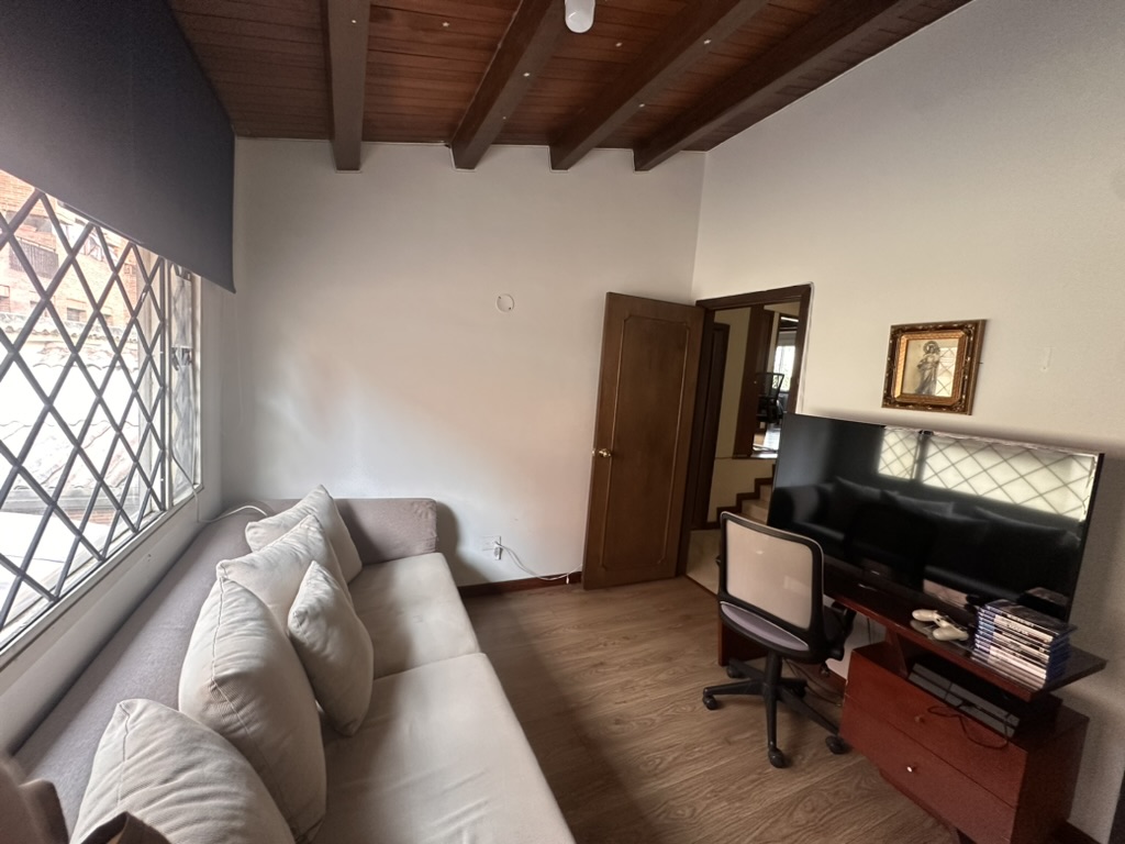 Casa en venta en Chicó Navarra, Bogotá · foto 13 de 24