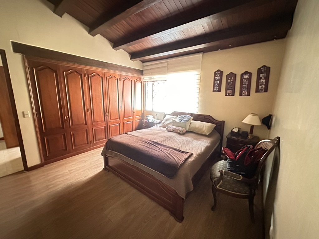 Casa en venta en Chicó Navarra, Bogotá · foto 14 de 24