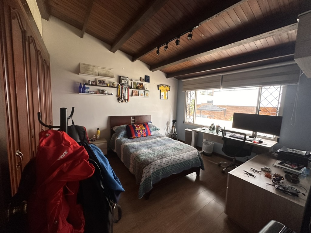 Casa en venta en Chicó Navarra, Bogotá · foto 20 de 24