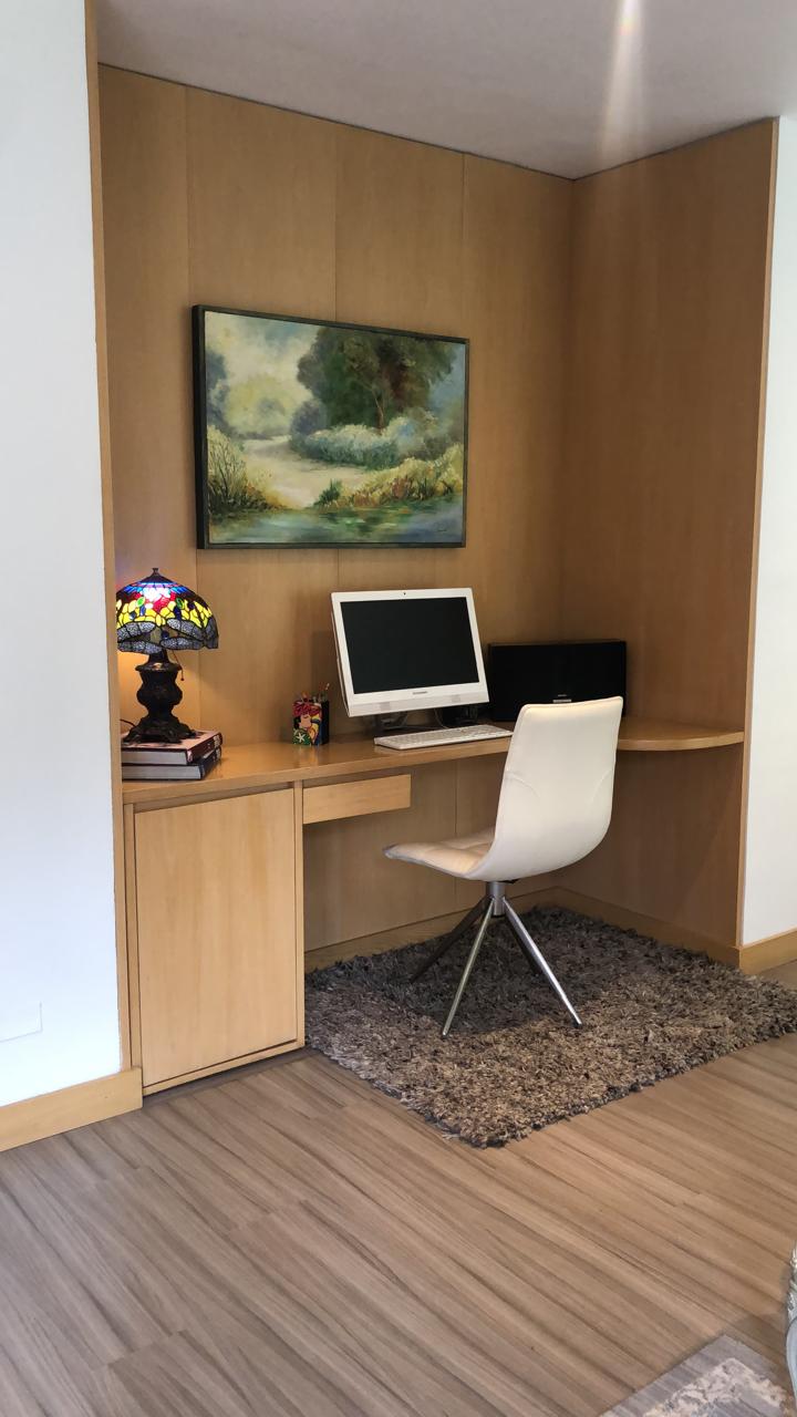 Apartamento en venta en Los Rosales, Bogotá · foto 3 de 24