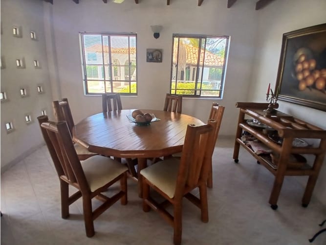 Casa de 4 alcobas en venta en Ricaurte, 450 m² · foto 5 de 24
