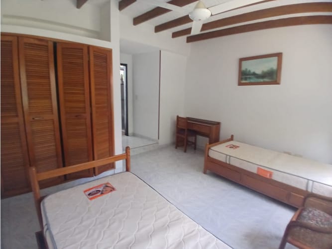 Casa de 4 alcobas en venta en Ricaurte, 450 m² · foto 11 de 24