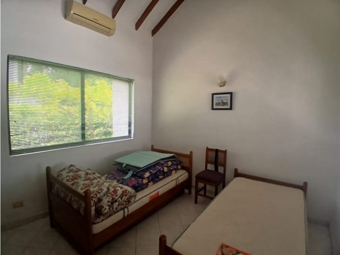 Casa de 4 alcobas en venta en Ricaurte, 450 m² · foto 17 de 24