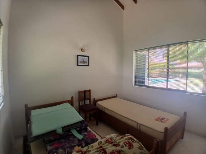 Casa de 4 alcobas en venta en Ricaurte, 450 m² · foto 18 de 24