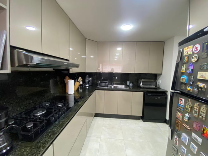 Apartamento de 3 alcobas en venta en Chapinero, Bogotá, 211 m² · foto 9 de 24