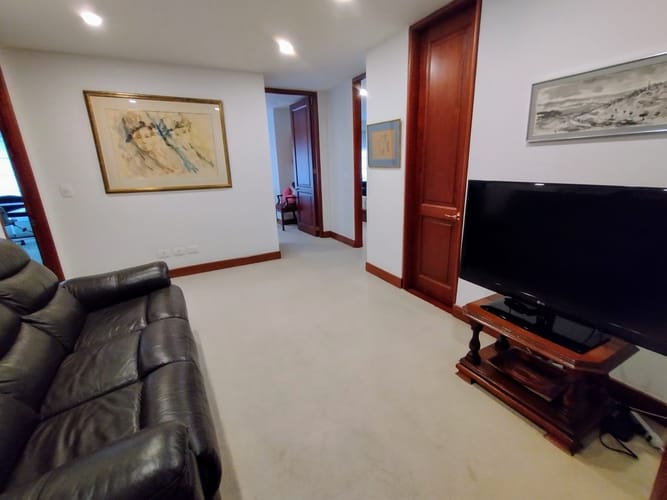 Apartamento de 3 alcobas en venta en Chapinero, Bogotá, 211 m² · foto 14 de 24