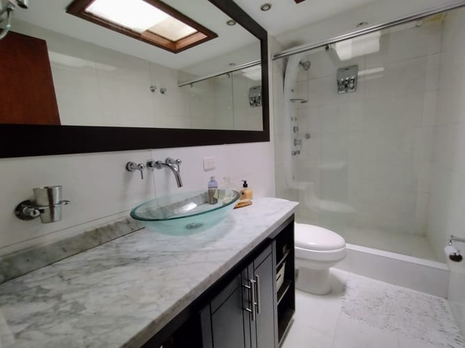 Casa en venta en Santa Barbara, Bogotá · foto 13 de 23