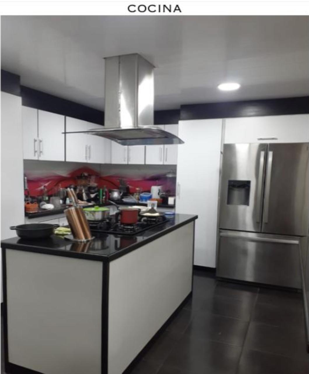 Casa en venta en San Antonio, Bogotá · foto 4 de 11