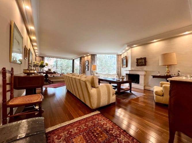 Apartamento de 4 alcobas en venta en Chapinero, Bogotá, 320 m² · foto 2 de 24