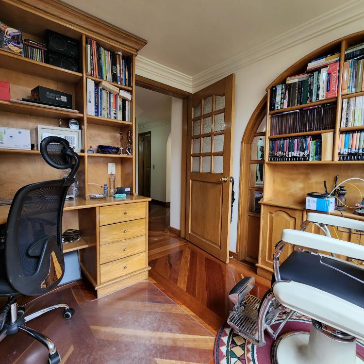 Apartamento en venta en Chicó Alto, Bogotá · foto 18 de 24