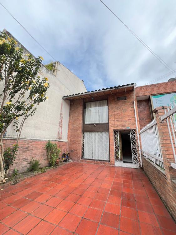 Casa en venta en Cedritos, Bogotá · foto 2 de 13