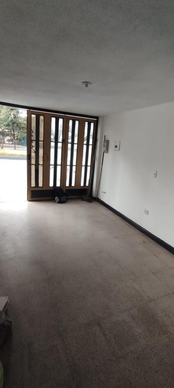 Casa en venta en Kennedy Central, Bogotá · foto 4 de 15