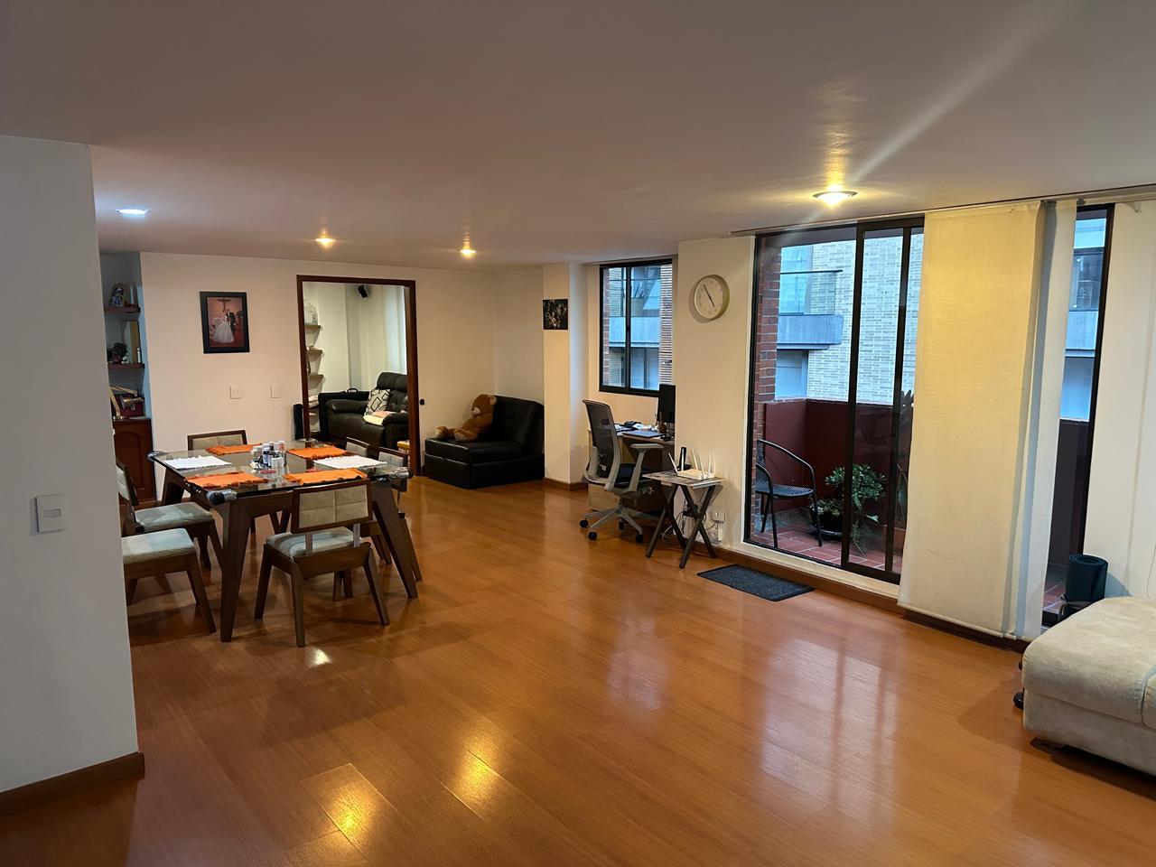 Apartamento en venta en Santa Barbara, Bogotá · foto 3 de 21