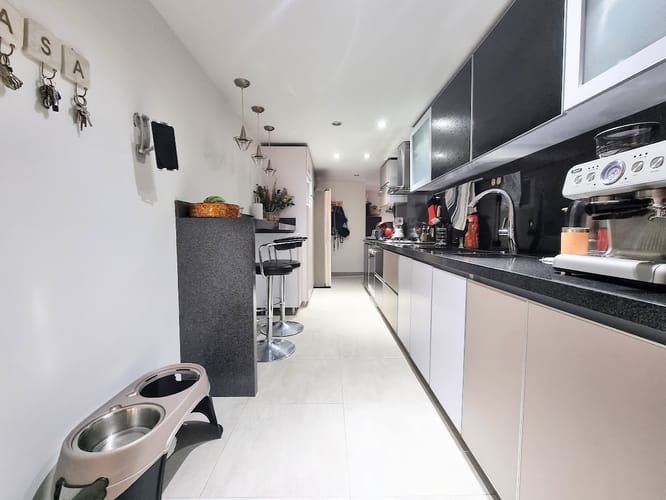 Apartamento de 3 alcobas en venta en Chico Norte, Bogotá, 131 m² · foto 23 de 24