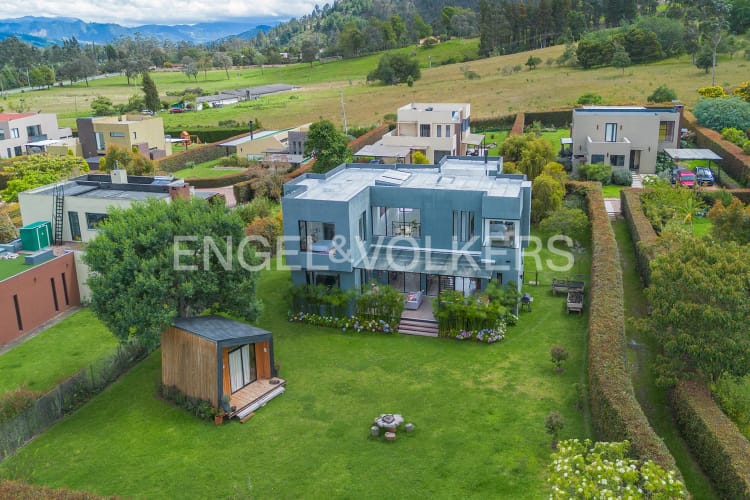 Casa de 4 alcobas en venta en Aposentos Parte Alta, Sopó, 267 m² · foto 18 de 20